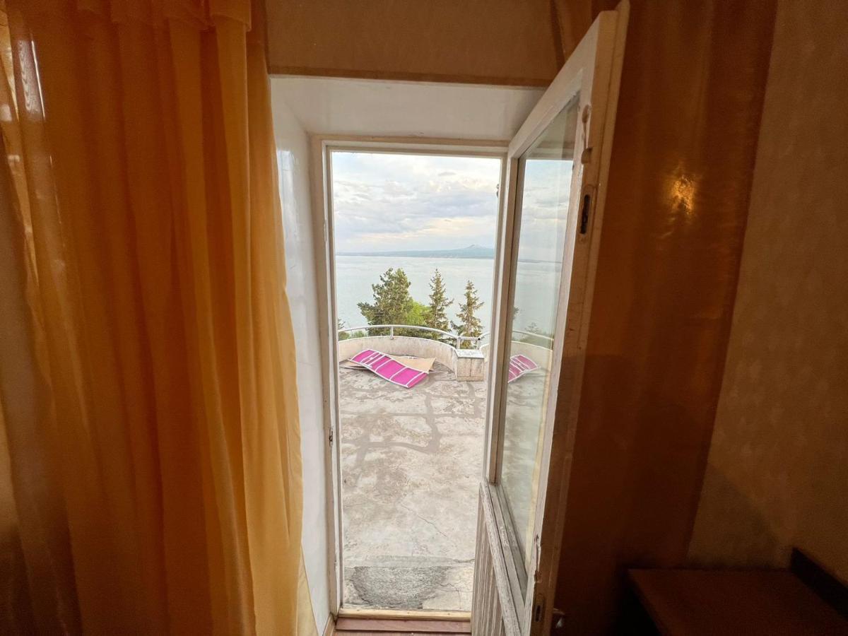 Sevan Writers House Luaran gambar