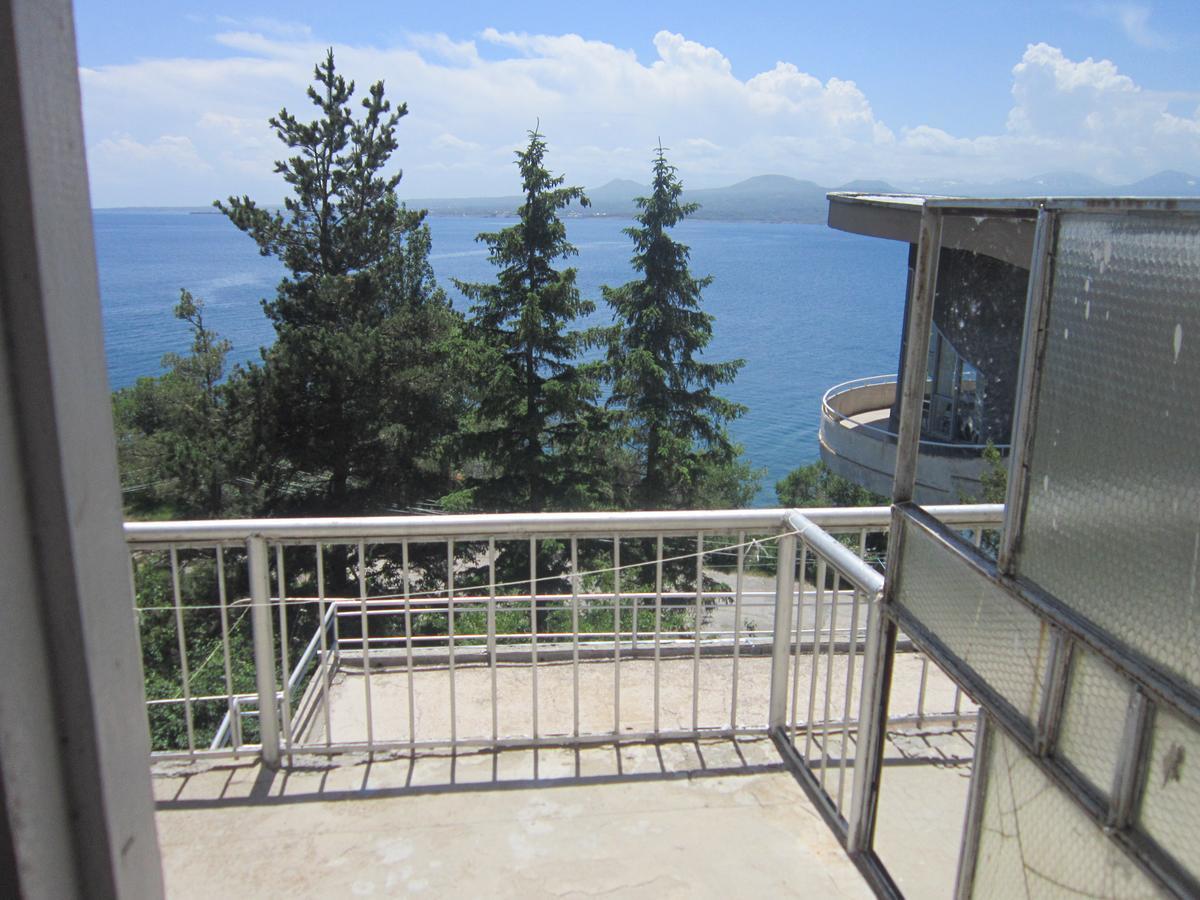 Sevan Writers House Luaran gambar