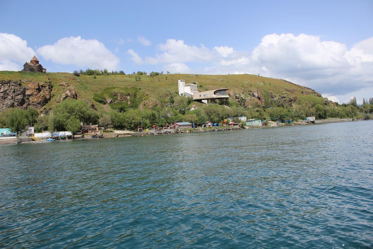Sevan Writers House Luaran gambar